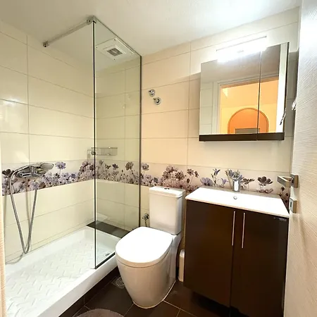 Apartment Alexia Nest, Lovely For 5 In The Ce Skiathos Town